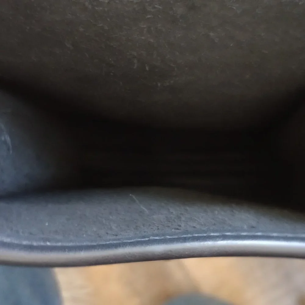 *SOLD* Vintage Coach Crossbody 1994 'scooter' bag - Picture 5 of 8